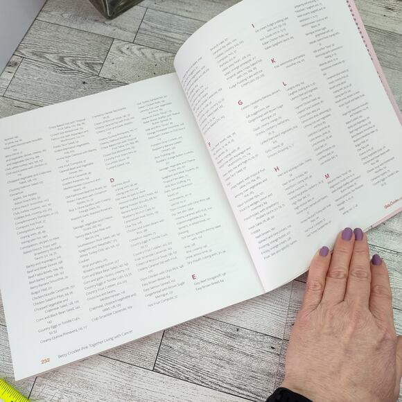 Betty Crocker Living with Cancer Cookbook Kris Ghosh MD MBA Linda Carson MD - Picture 9 of 13